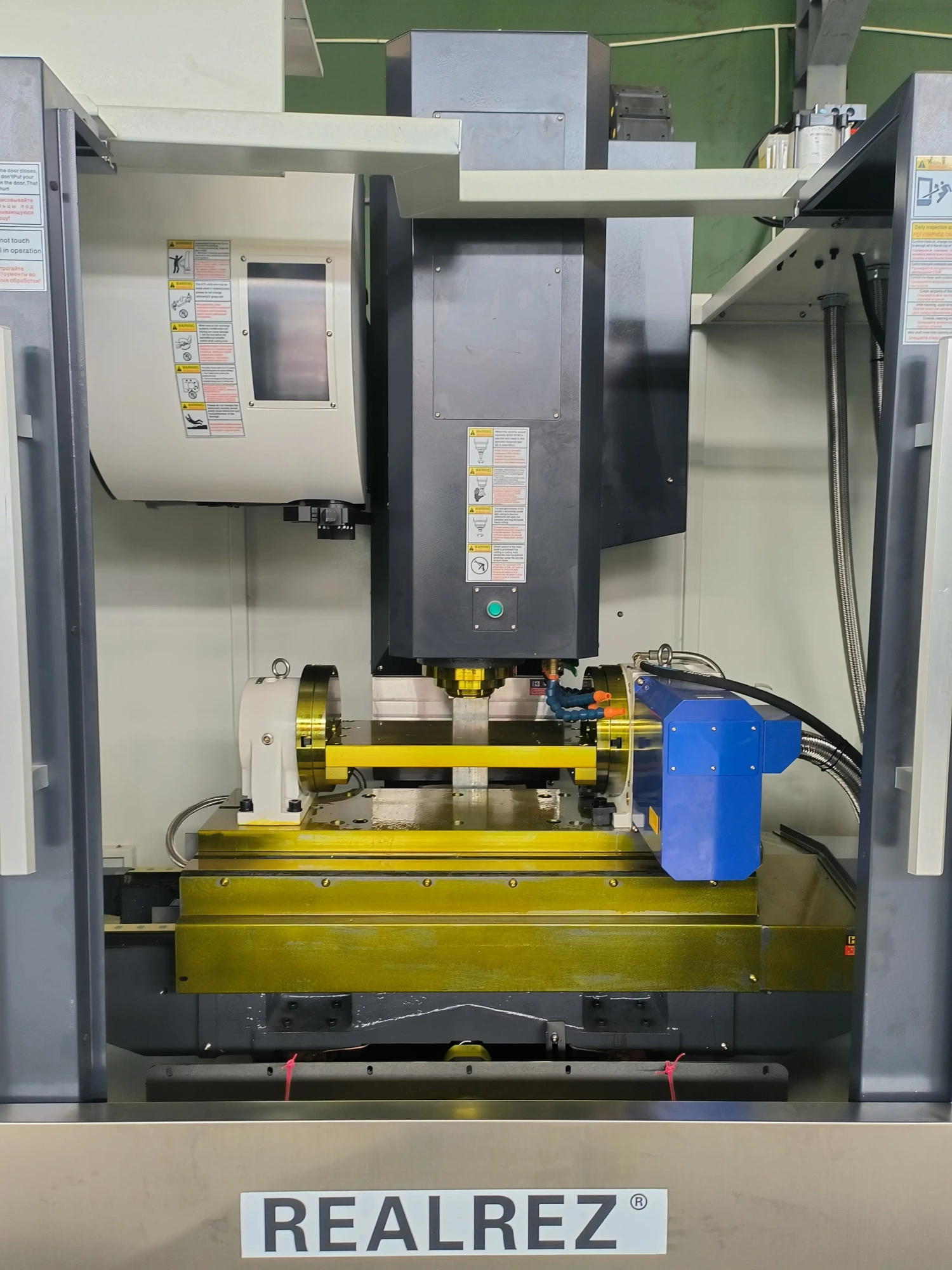 Фрезерный обрабатывающий центр с ЧПУ VMC850 (4-ая ось + Siemens 828D)