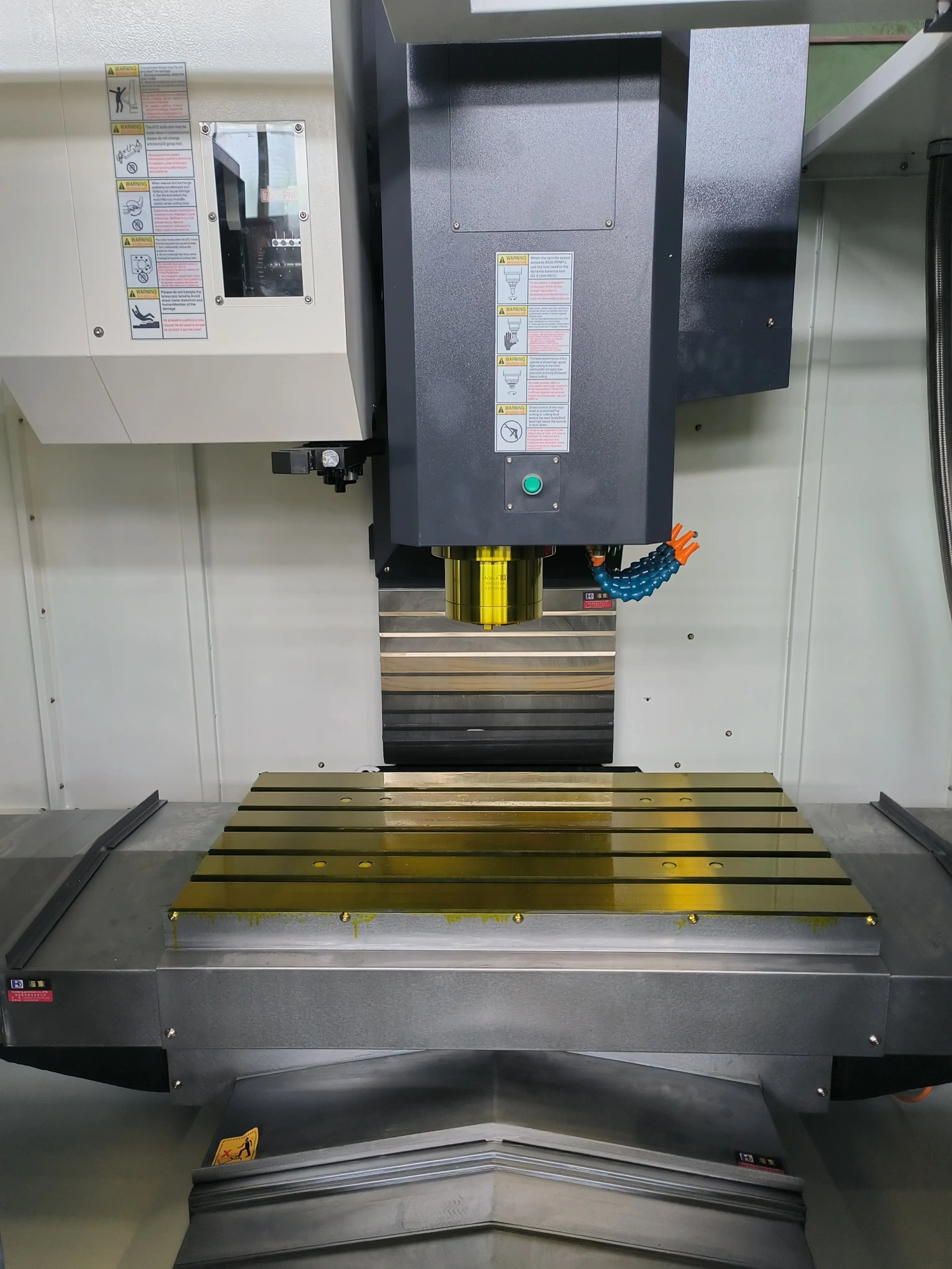 Фрезерный обрабатывающий центр с ЧПУ VMC855 (Fanuc Oi-MF tf plus)