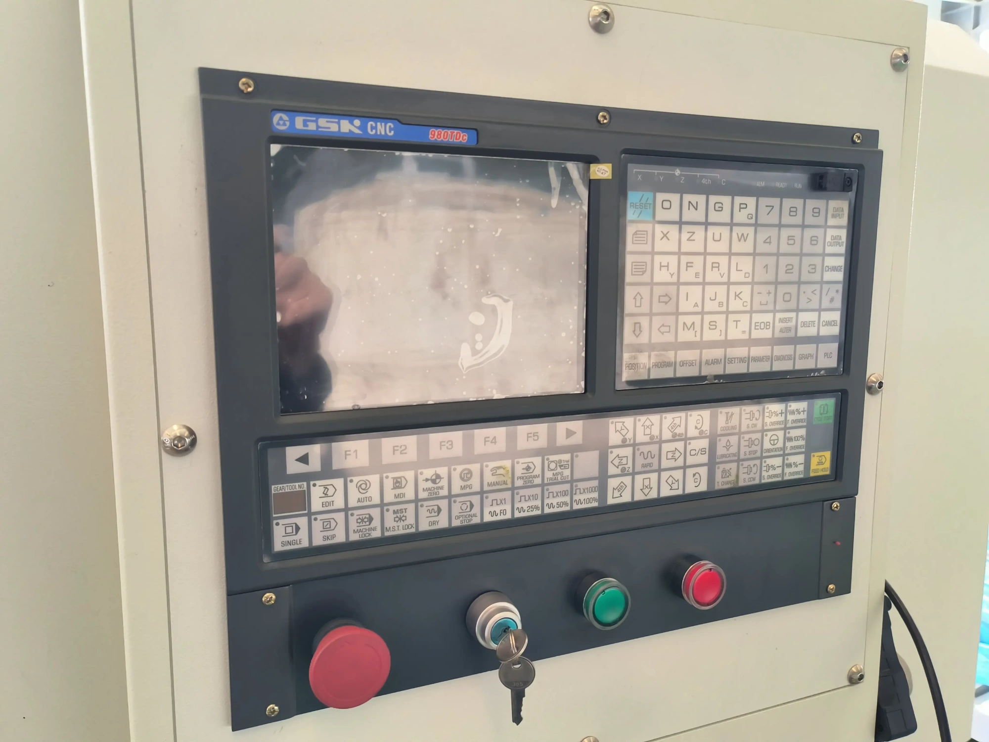 Токарный станок с ЧПУ REALREZ CK 6180х2000 (GSK980TDC)